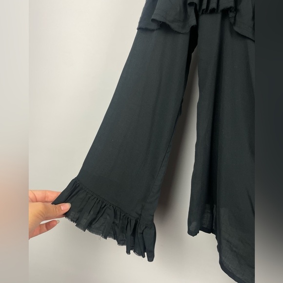 Paige Augustina Black Off Shoulder Ruffle‎ Button Up Blouse - Picture 4 of 11